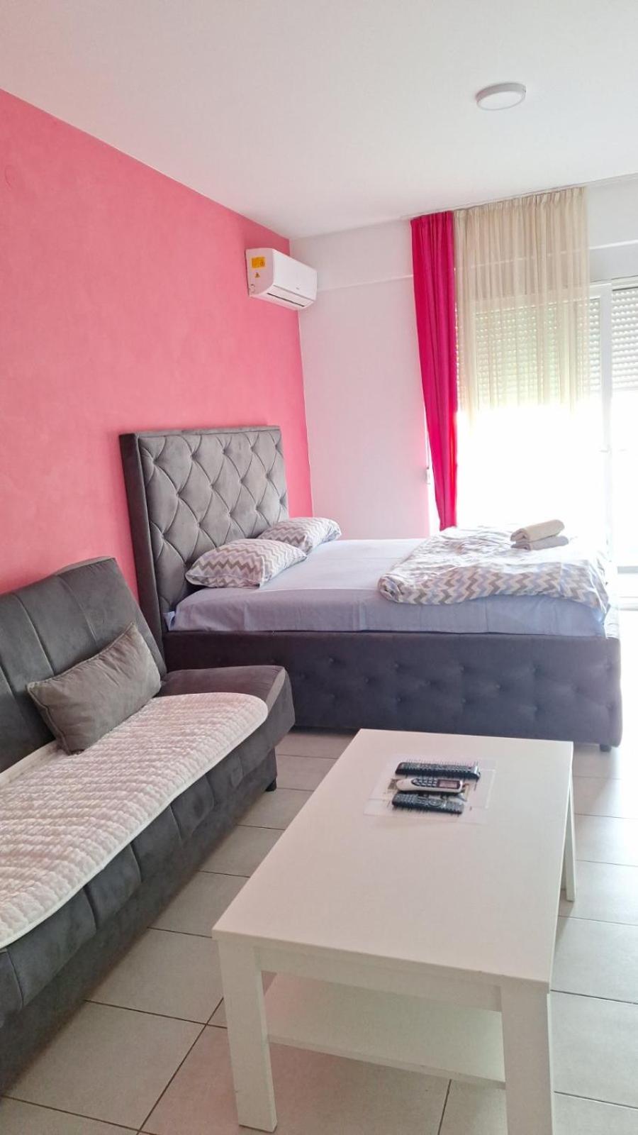 Appartement Naki Apartman à Podgorica Chambre photo